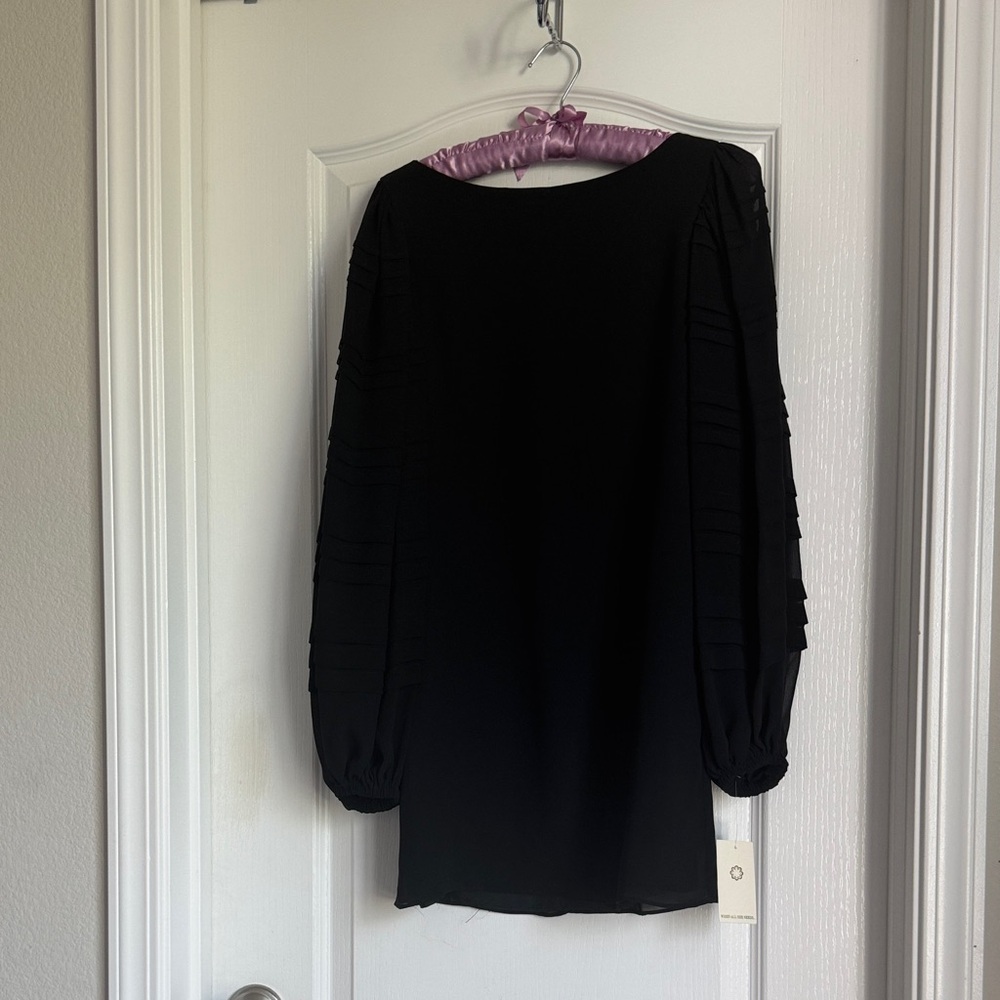 Chic Black Long-Sleeve Dress